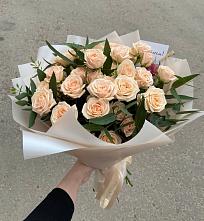Букет Кремовые розы Латте в Александровске-Сахалинском